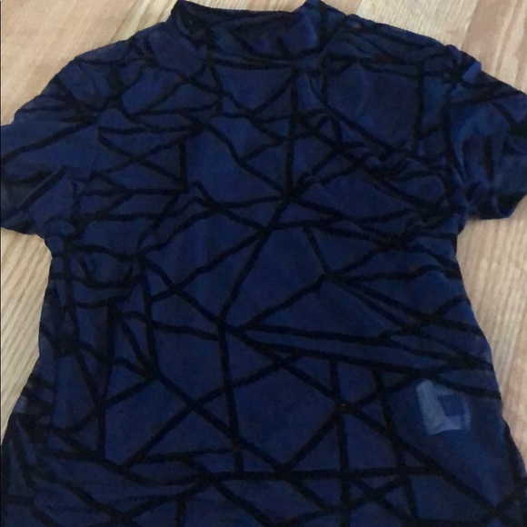 Mesh top - Picture 2 of 2